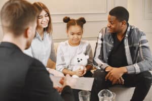 a family participates in family therapy for addiction treatment