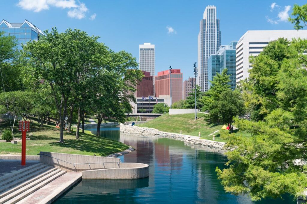 beautify city park and skyline in the background symbolizing the search to find alcohol rehab in Omaha, NE